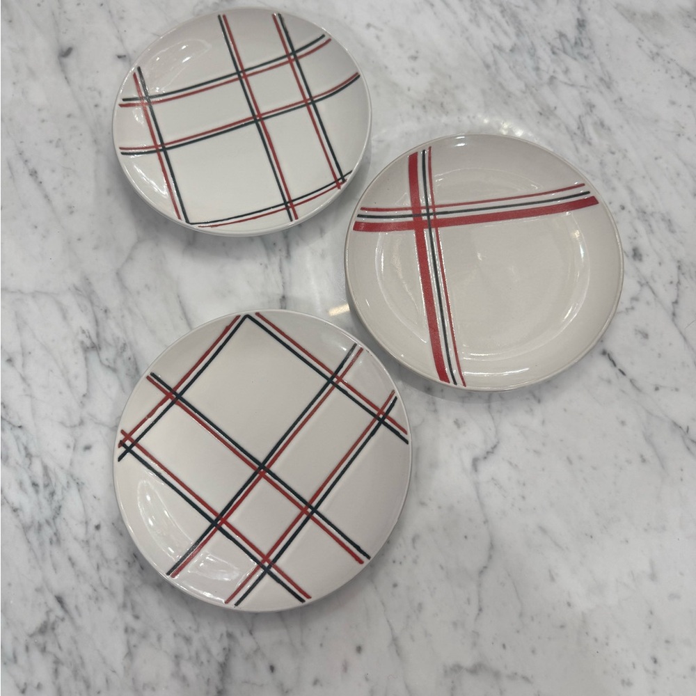 NEW NWT Hearth & Hand Plaid Holiday Christmas Appetizer Plates Set of 3